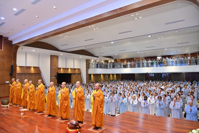76th Dharma Light Program