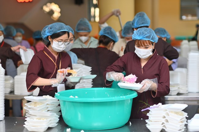 76th Dharma Light Program