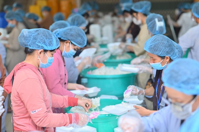 76th Dharma Light Program