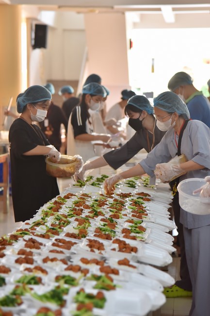 76th Dharma Light Program