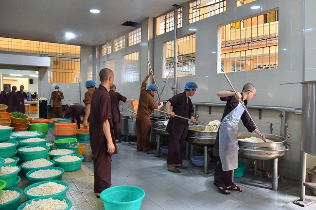 76th Dharma Light Program