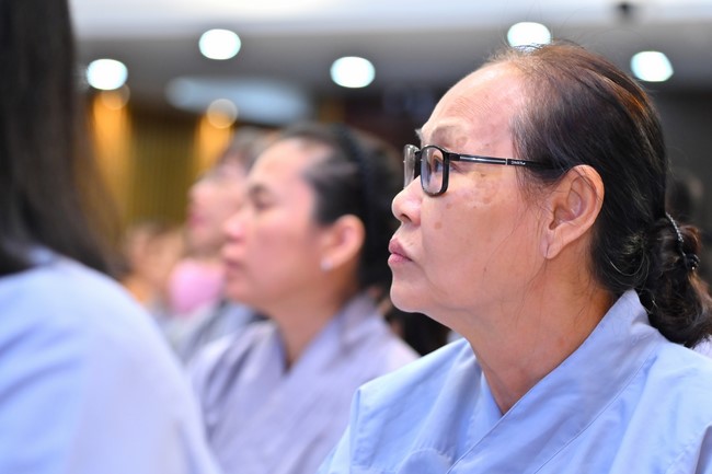 76th Dharma Light Program