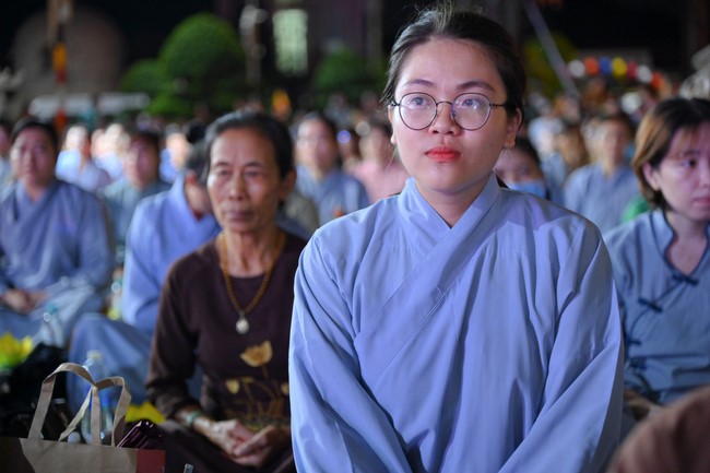 Ullambana Ceremony holding by Hieu and Thuong Group