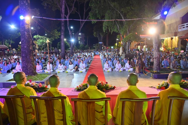 Ullambana Ceremony holding by Hieu and Thuong Group