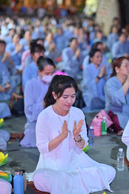 Ullambana Ceremony holding by Hieu and Thuong Group