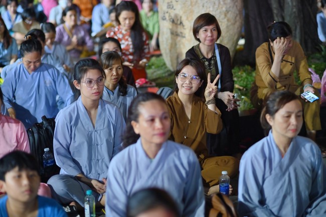 Ullambana Ceremony holding by Hieu and Thuong Group