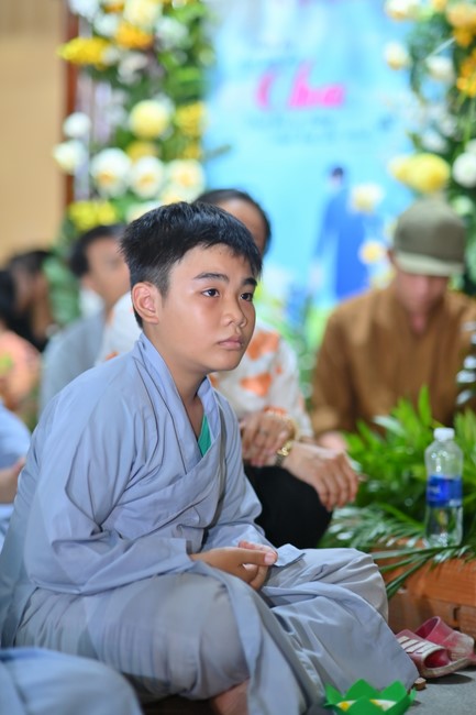 Ullambana Ceremony holding by Hieu and Thuong Group