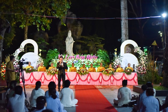 Ullambana Ceremony holding by Hieu and Thuong Group