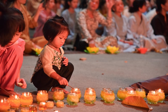 Ullambana Ceremony holding by Hieu and Thuong Group