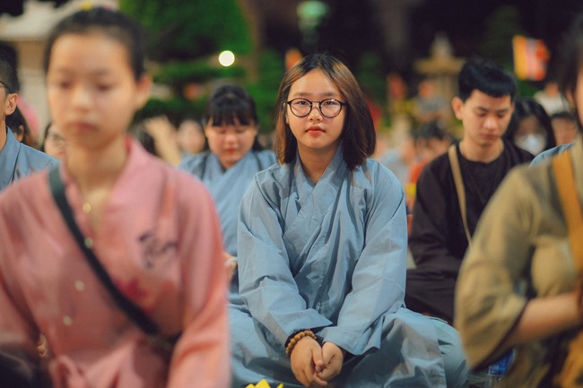 Ullambana Ceremony holding by Hieu and Thuong Group