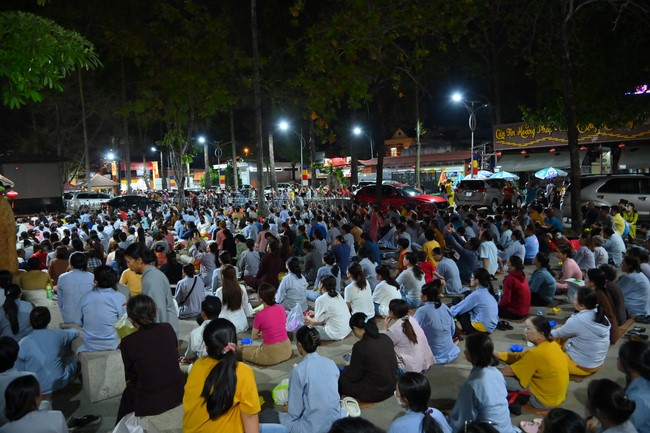 Ullambana Ceremony holding by Hieu and Thuong Group