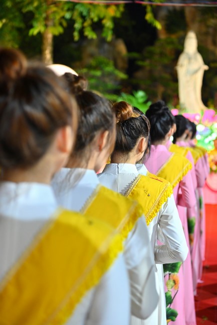 Ullambana Ceremony holding by Hieu and Thuong Group