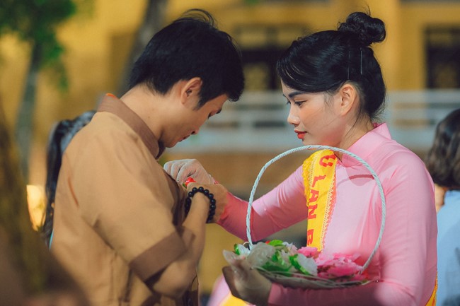 Ullambana Ceremony holding by Hieu and Thuong Group