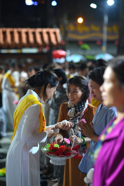 Ullambana Ceremony holding by Hieu and Thuong Group