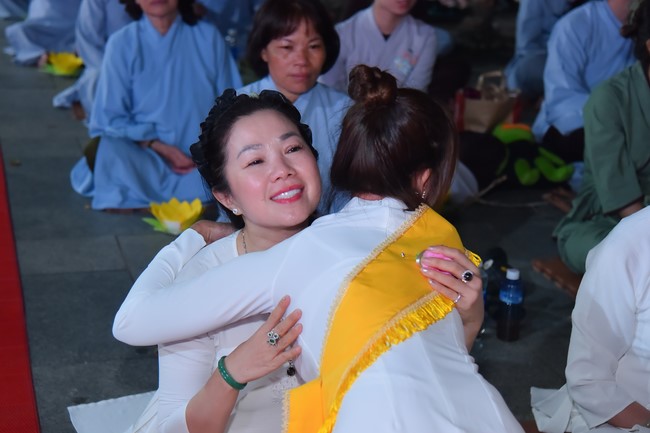 Ullambana Ceremony holding by Hieu and Thuong Group