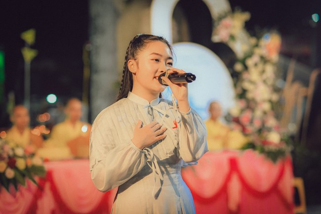 Ullambana Ceremony holding by Hieu and Thuong Group