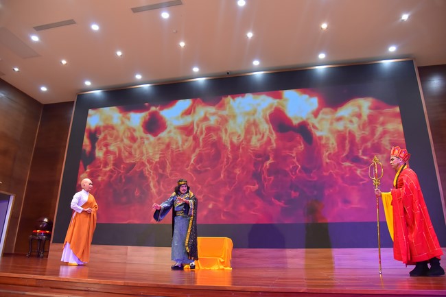 Performance night Drinking water, remembering its source on the Ullambana season