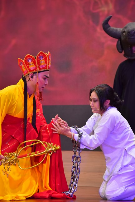 Performance night Drinking water, remembering its source on the Ullambana season