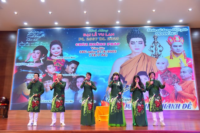 Performance night Drinking water, remembering its source on the Ullambana season