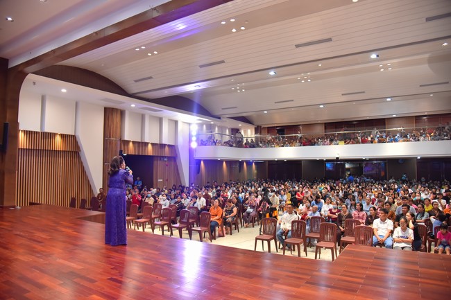 Performance night Drinking water, remembering its source on the Ullambana season
