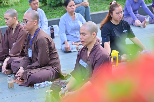 Community program Purification of body- mind, Guiding a healthy living method in accordance with the nature