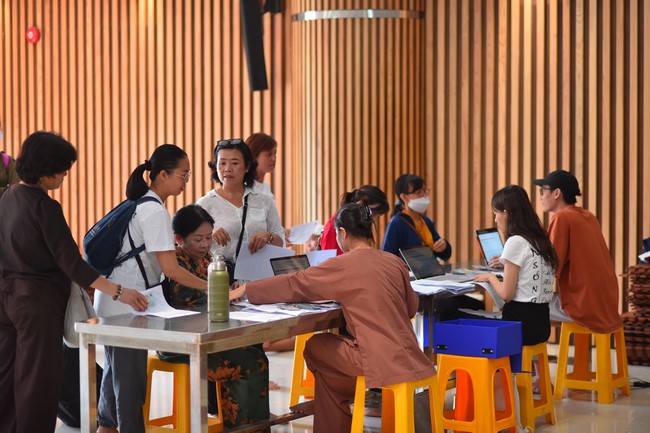 Community program Purification of body- mind, Guiding a healthy living method in accordance with the nature