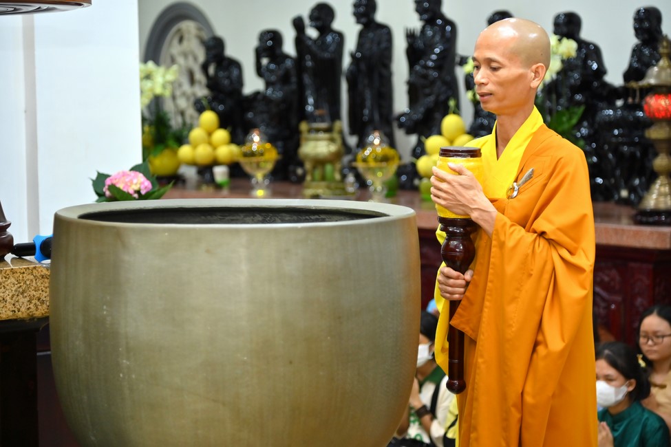 Repentance ceremony on July 14th, Year of the Cat