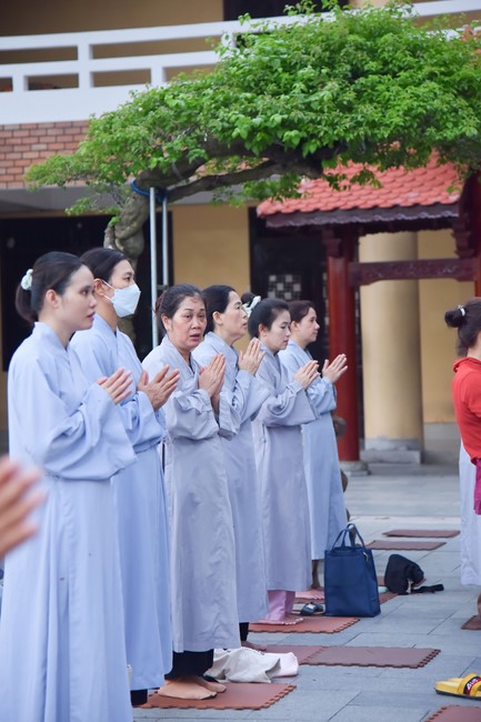 Prostrating five hundred names Bodhisattva Avalokitesvara