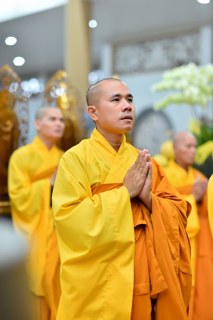 Prostrating five hundred names Bodhisattva Avalokitesvara