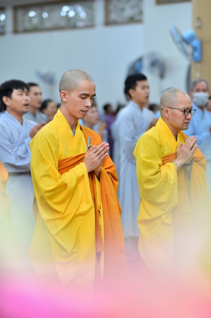 Prostrating five hundred names Bodhisattva Avalokitesvara