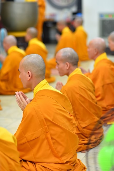 Prostrating five hundred names Bodhisattva Avalokitesvara