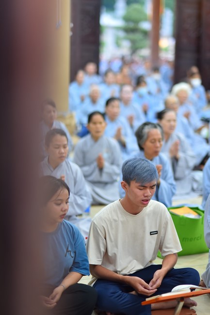 Prostrating five hundred names Bodhisattva Avalokitesvara