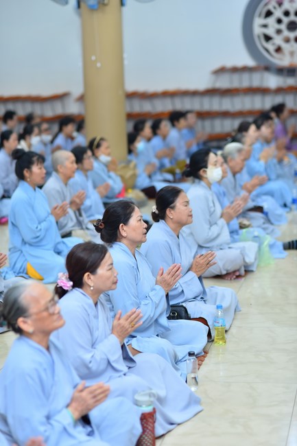 Prostrating five hundred names Bodhisattva Avalokitesvara