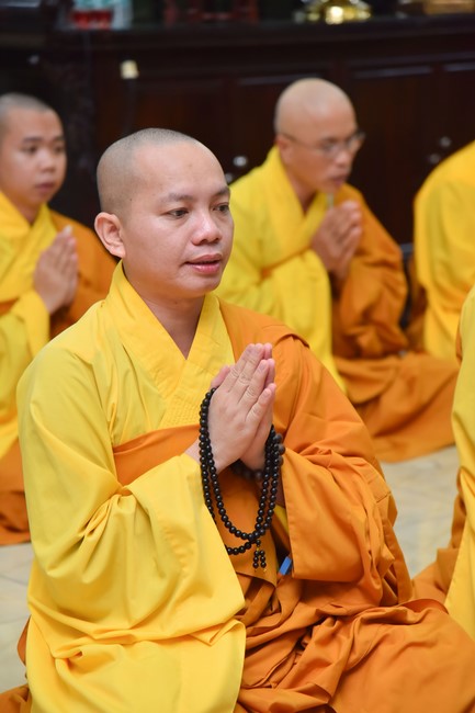 Prostrating five hundred names Bodhisattva Avalokitesvara