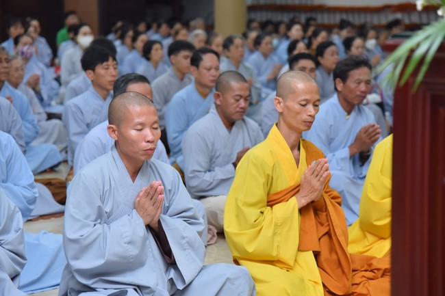 Prostrating five hundred names Bodhisattva Avalokitesvara