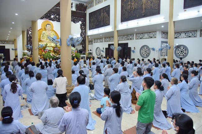 Prostrating five hundred names Bodhisattva Avalokitesvara