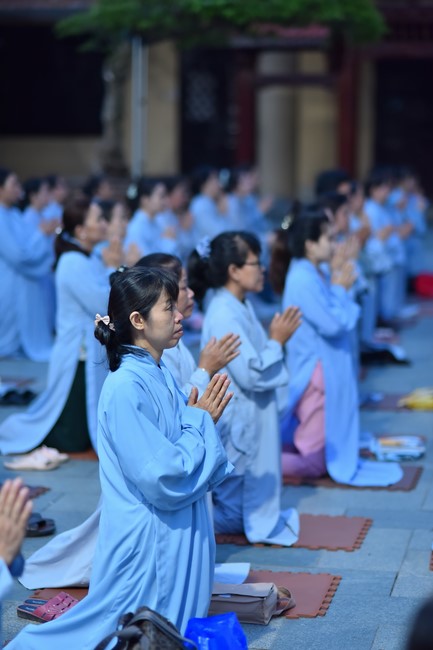 Prostrating five hundred names Bodhisattva Avalokitesvara