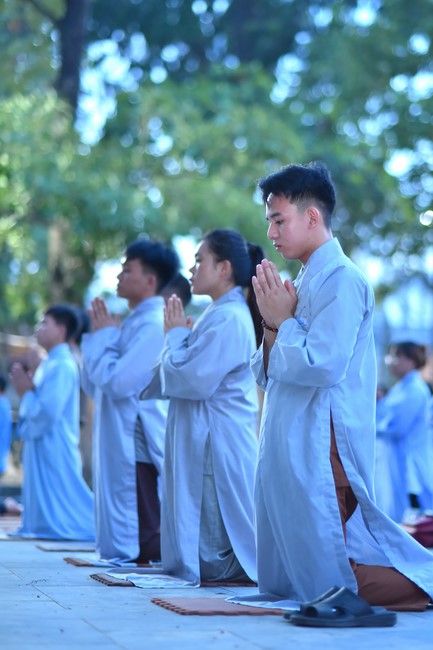 Prostrating five hundred names Bodhisattva Avalokitesvara