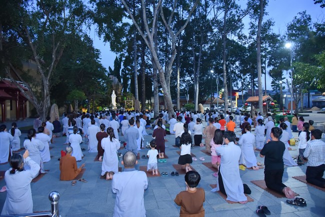 Prostrating five hundred names Bodhisattva Avalokitesvara