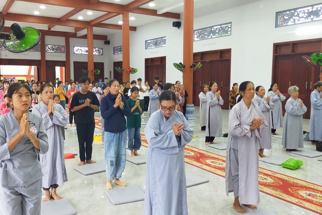 One-Day Peaceful Retreat at Dang Phap Pagoda