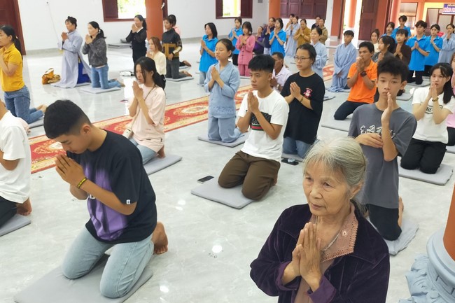 One-Day Peaceful Retreat at Dang Phap Pagoda