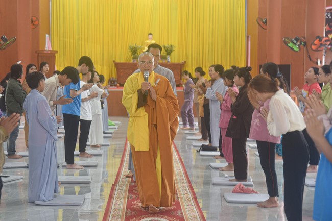 One-Day Peaceful Retreat at Dang Phap Pagoda