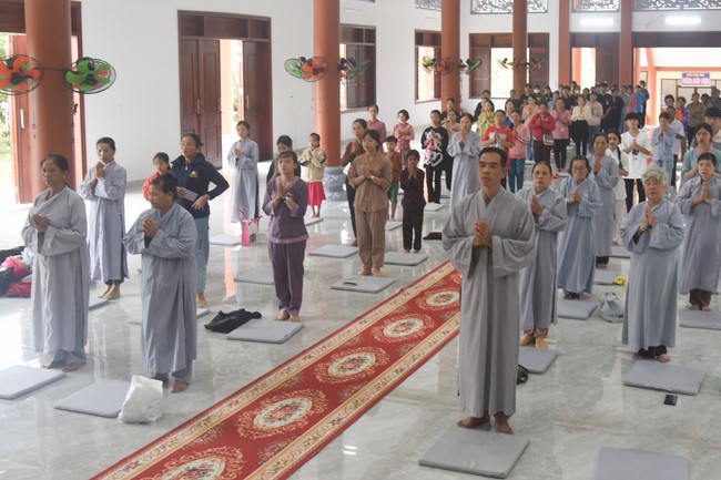 One-Day Peaceful Retreat at Dang Phap Pagoda