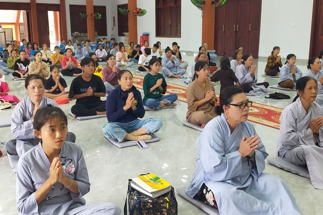 One-Day Peaceful Retreat at Dang Phap Pagoda