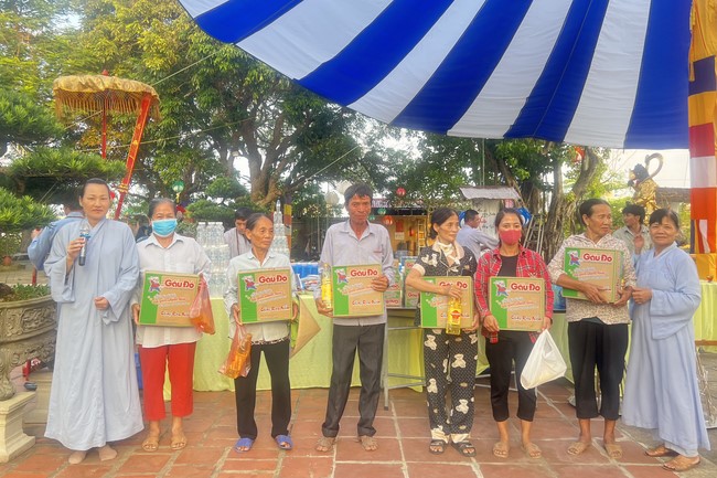 Chùa Đống Cao – Thanh Hóa: Lễ Quy y Tam bảo và Thiện sự ngày rằm