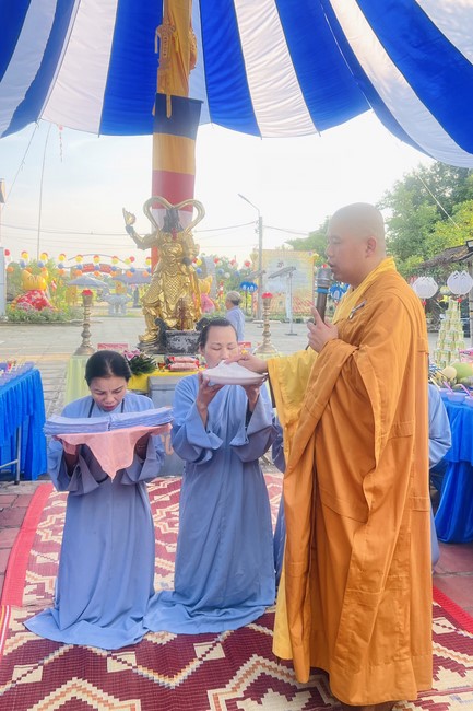 Chùa Đống Cao – Thanh Hóa: Lễ Quy y Tam bảo và Thiện sự ngày rằm