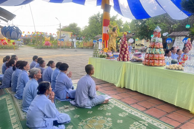 Chùa Đống Cao – Thanh Hóa: Lễ Quy y Tam bảo và Thiện sự ngày rằm