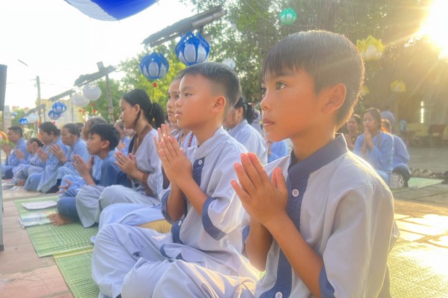 Chùa Đống Cao – Thanh Hóa: Lễ Quy y Tam bảo và Thiện sự ngày rằm