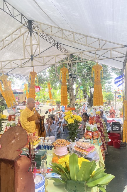 Chùa Đống Cao – Thanh Hóa: Lễ Quy y Tam bảo và Thiện sự ngày rằm