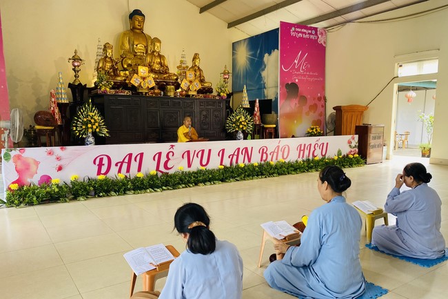 Chùa Đống Cao – Thanh Hóa: Lễ Quy y Tam bảo và Thiện sự ngày rằm